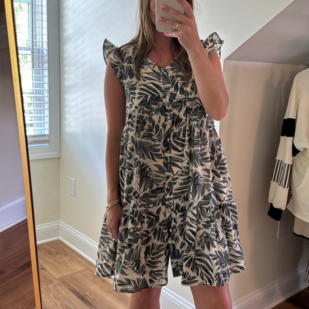 Leaf Print Ruffle Sleeve Dress